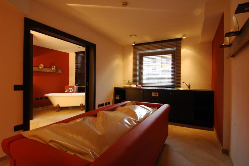Hotel Cevedale Living Romance Hotel Cogolo Exterior photo